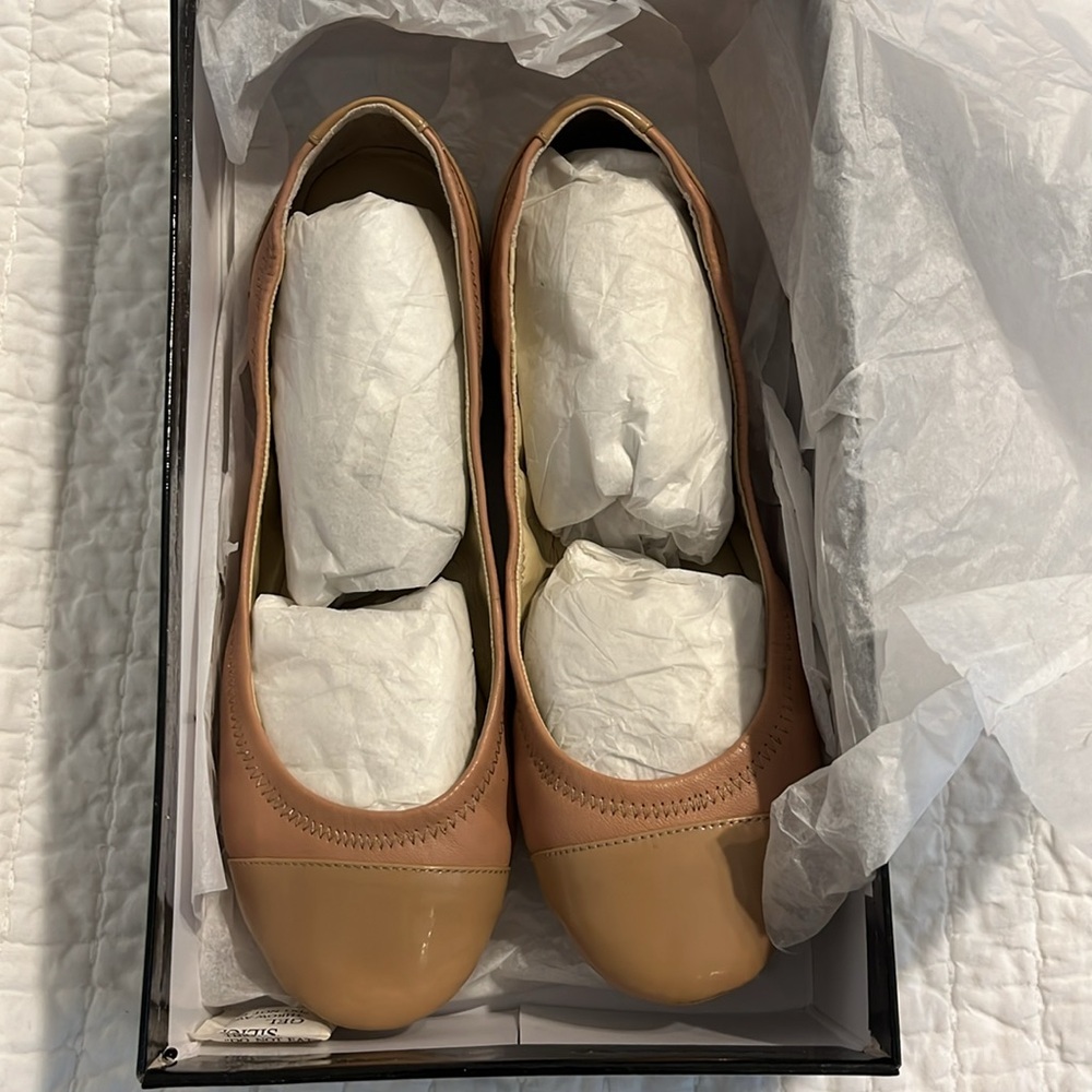 Saks Fifth Ave ballet flats - Picture 10 of 10
